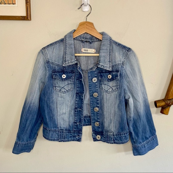 yesyes Other - YesYes girls denim jacket. Fits 10-12 girls.